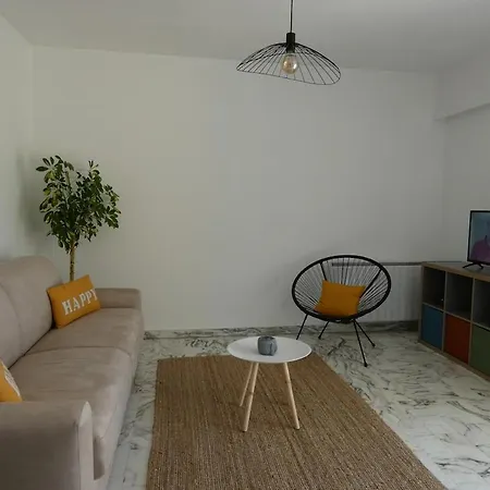 Cozy Sea View For 2 People Апартаменты *