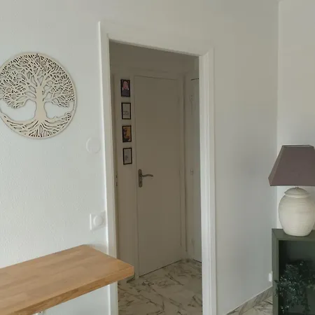 Cozy Sea View For 2 People Сен-Лоран-дю-Вар