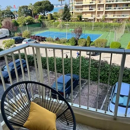 Апартаменты Cozy Sea View For 2 People