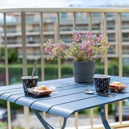 아파트 Cozy Sea View For 2 People 생로랑뒤바르