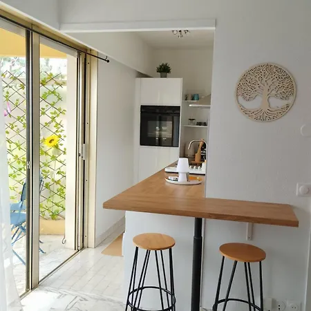 Cozy Sea View For 2 People Сен-Лоран-дю-Вар