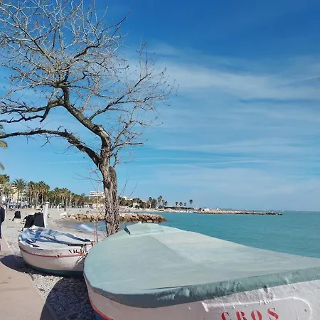 Cozy Sea View For 2 People 아파트