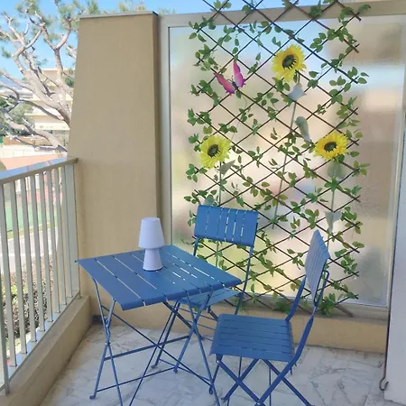 Cozy Sea View For 2 People * 생로랑뒤바르