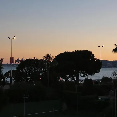 Lejlighed Cozy Sea View For 2 People